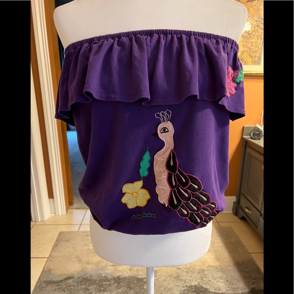Sleeveless top… with whimsical embroidery! Size medium…absolutely beautiful!